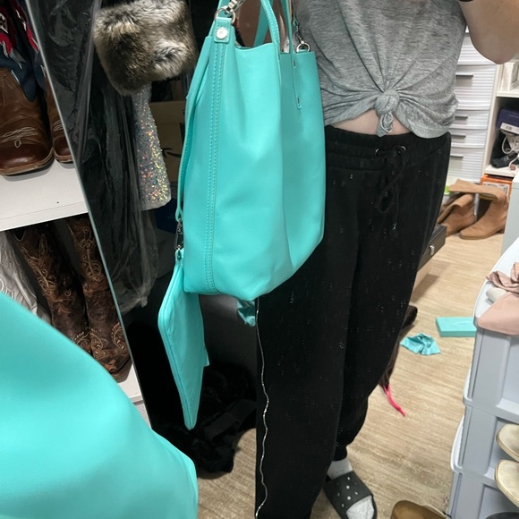 🩵Tiffany & Co Purse🩵 - Picture 9 of 11